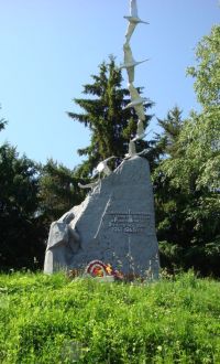 Памятник семи братьям Газдановым, отдавшим жизни за свободу Родины